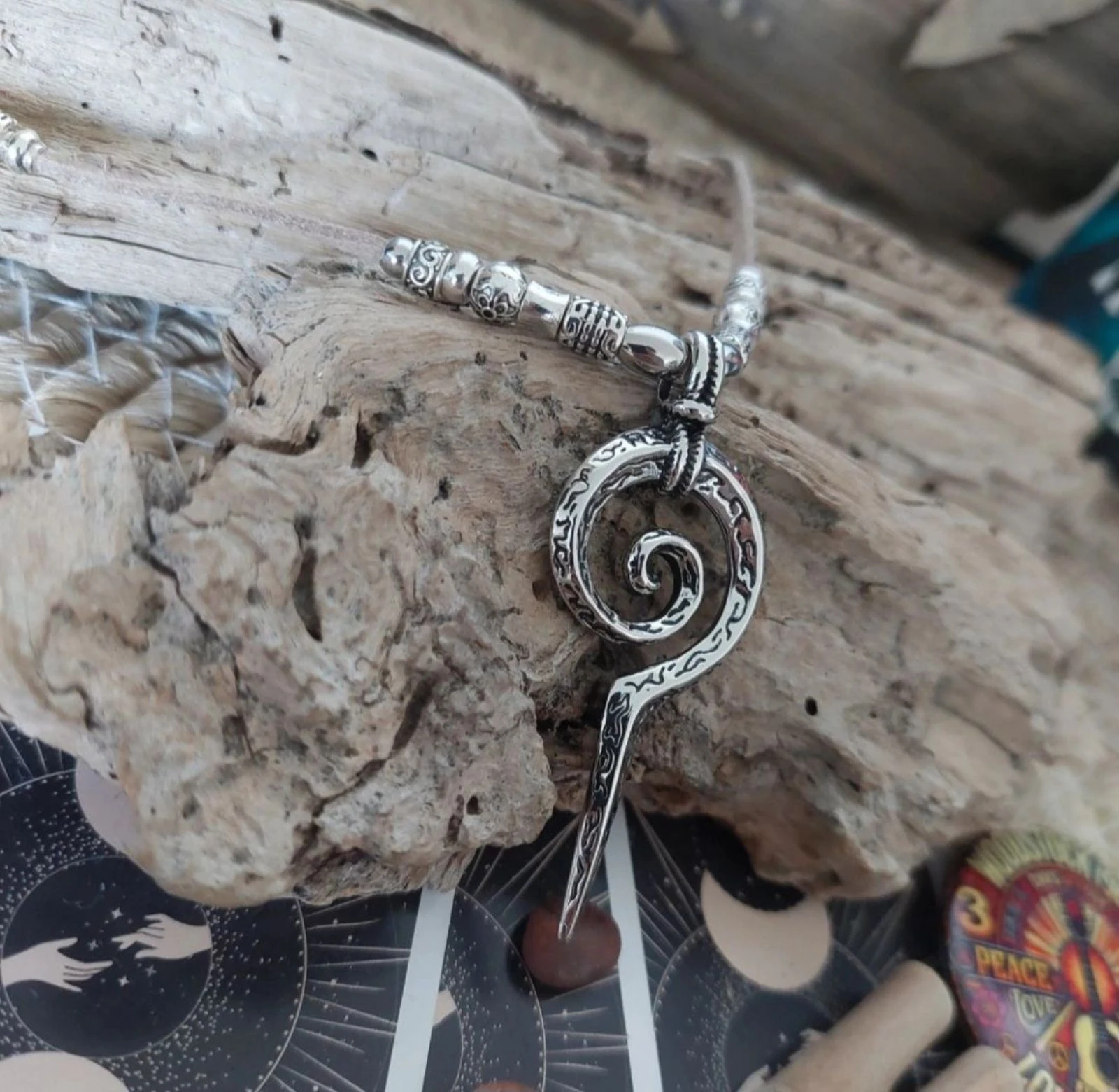 Colar espiral boho-rock?, colar bege – photo 3